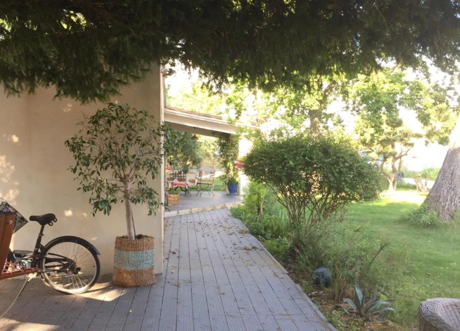 Villa Vacances Revees Au Pin Parasol Le Thor