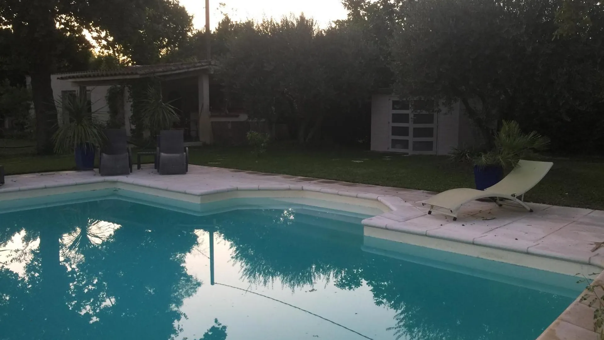 Vacances Revees Au Pin Parasol ليه ثور 0*,