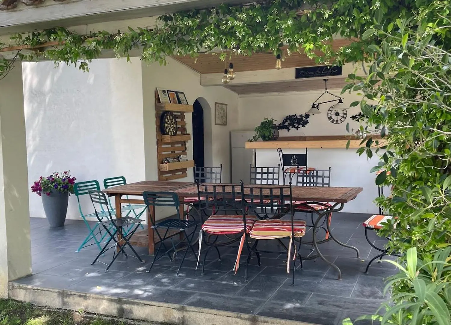 Vacances Revees Au Pin Parasol ليه ثور
